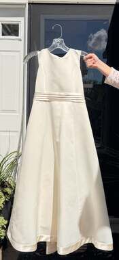 ******* THE MOST BEAUTIFUL JUNIOR BRIDESMAID/FLOWER GIRL/MADE OF HONOR/1ST COM